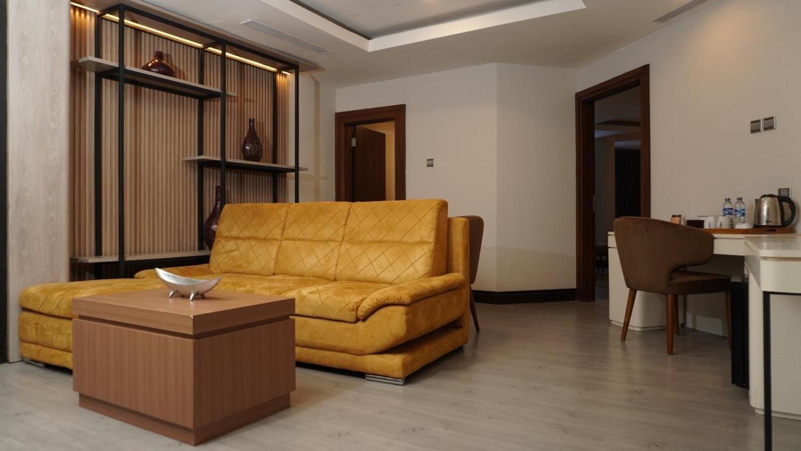 Cavinton Hotel Malioboro Yogyakarta By Tritama Hospitality Екстер'єр фото