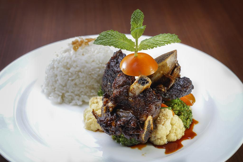 Cavinton Hotel Malioboro Yogyakarta By Tritama Hospitality Екстер'єр фото