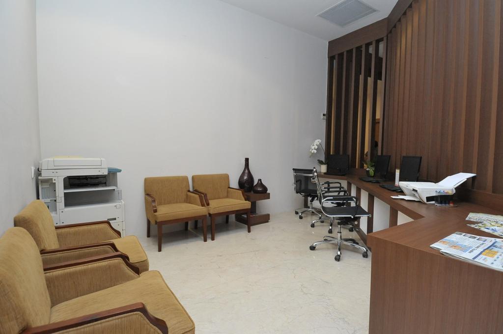 Cavinton Hotel Malioboro Yogyakarta By Tritama Hospitality Екстер'єр фото