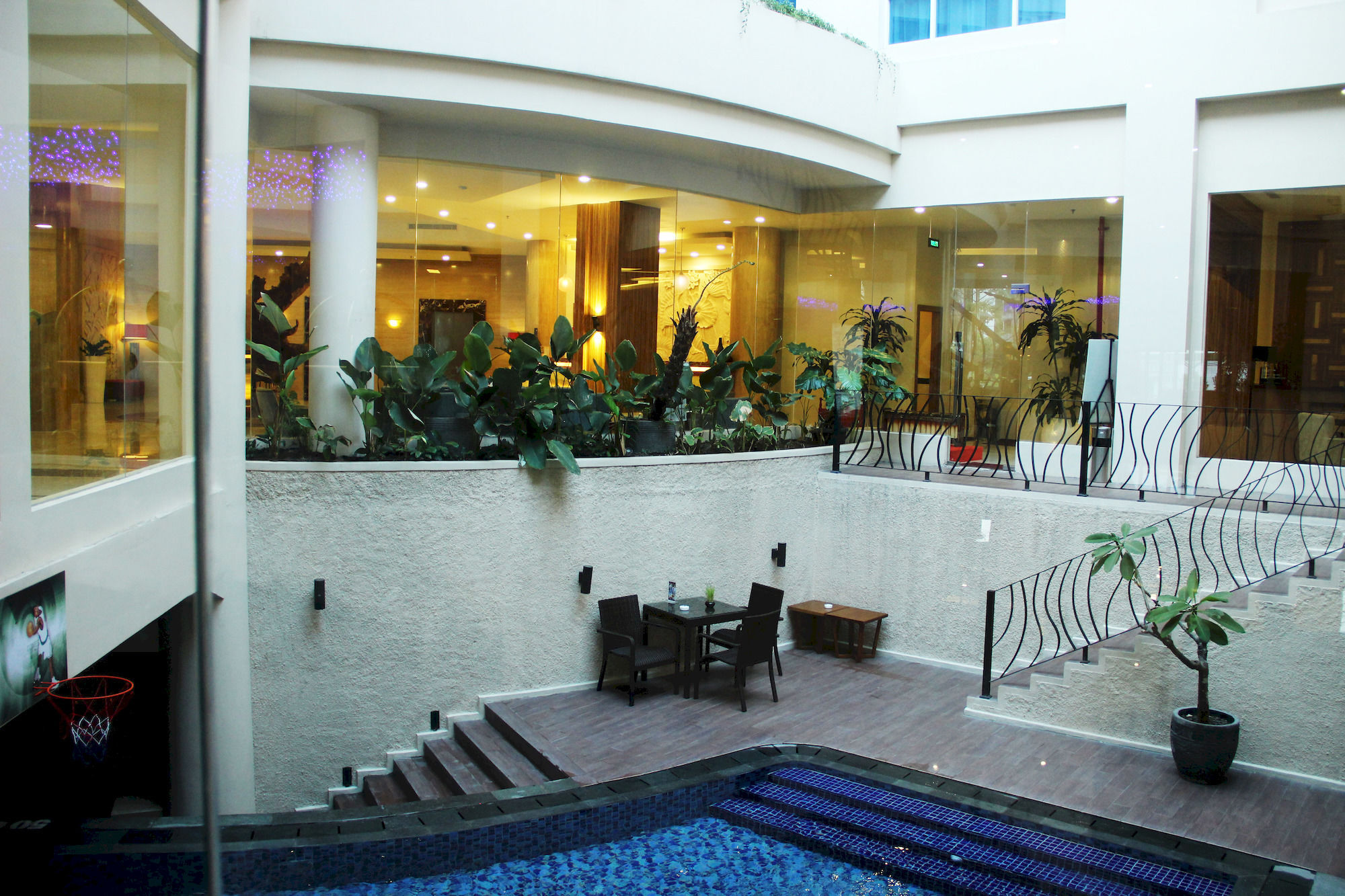 Cavinton Hotel Malioboro Yogyakarta By Tritama Hospitality Екстер'єр фото